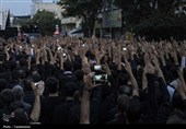 شکوه هیئت حیدریون زنجان در سوم امام/ عَلَمداران میدان غیرت+فیلم