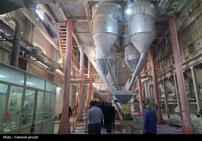 بررسی مشکلات کارخانه‌های کاشی جم و سامان در بروجرد