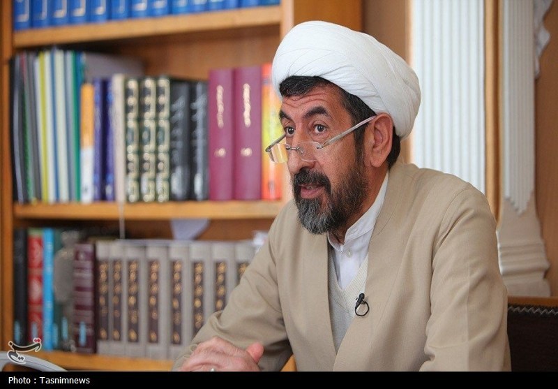 تهدید مقام معظم رهبری تهدید کل نظام اسلامی است
