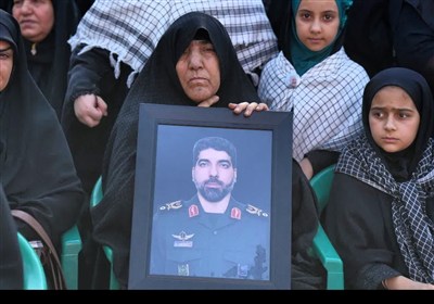 لرستان میزبان اجتماع باشکوه بانوان عاشورایی