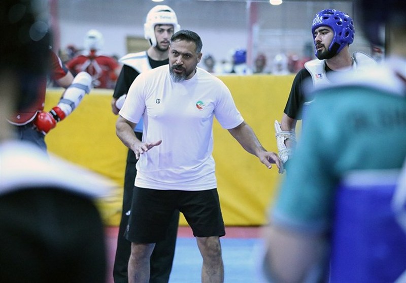 توضیح افلاکی درباره توصیه به حاجی‌موسایی برای بلند نشدن از زمین / «ادعای مقانلو کذب محض است» 3