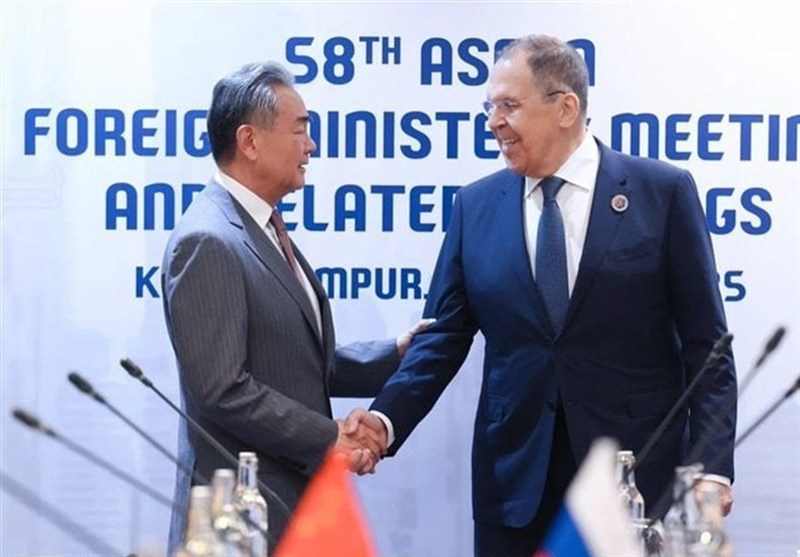 Ван И: Китай и Pоссия должны содействовать дипломатическому урегулированию ядерного вопроса Ирана