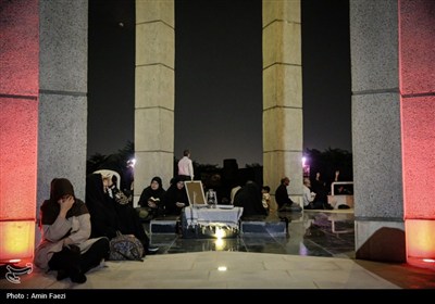 سوگواره عاشورایی در جوار شهدای گمنام دانشگاه شیراز