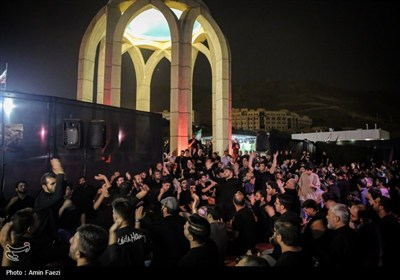 سوگواره عاشورایی در جوار شهدای گمنام دانشگاه شیراز