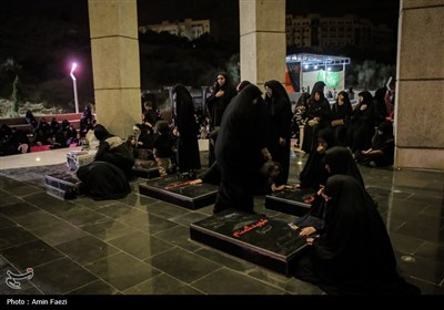 سوگواره عاشورایی در جوار شهدای گمنام دانشگاه شیراز