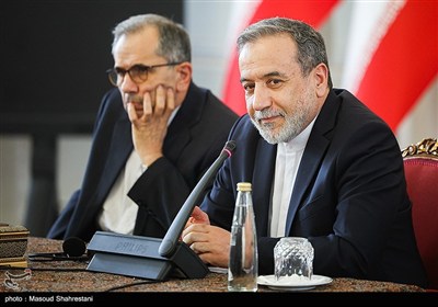 نشست وزیر امورخارجه با سفرای کشور های خارجی