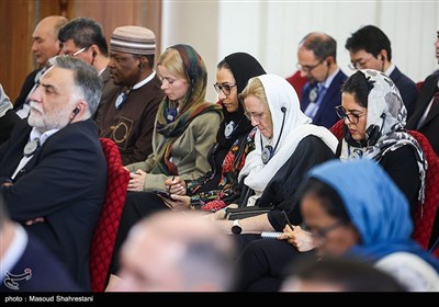 نشست وزیر امورخارجه با سفرای کشور های خارجی