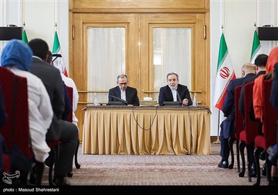 نشست وزیر امورخارجه با سفرای کشور های خارجی
