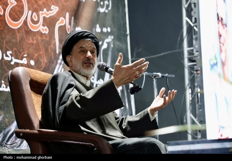 مدافعان امنیت ادامه‌دهنده مسیر پرافتخار شهدای انقلاب و دفاع مقدس هستند