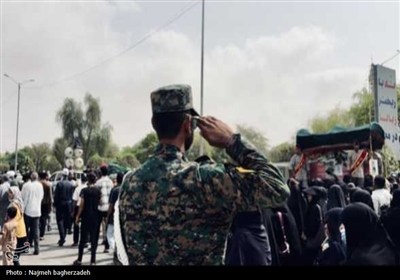 تشییع پیکر شهید عباس بیرقی فرد در بندرعباس