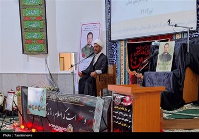 آیین گرامیداشت شهید ایمان وحیدی
