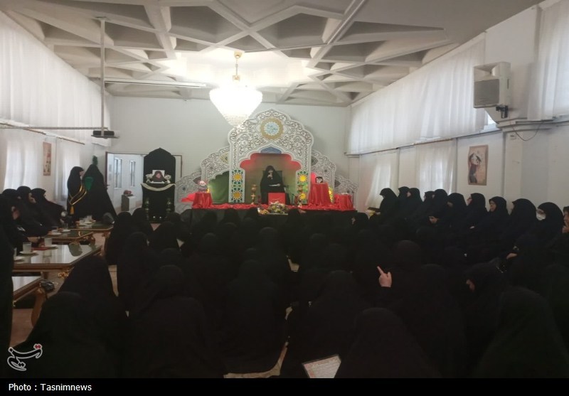 بزرگداشت شهید طهرانچی و همسرش در حرم حضرت معصومه(س) برگزار شد