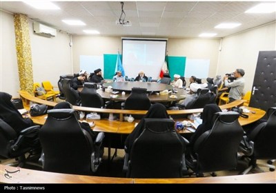 دختر،پدر،پيامبر،تلاش،كتاب،فرحزاد،جايگاه،پناه،اهميت،مسائل،خان ...