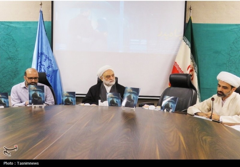 رونمایی از کتاب «پناه پدر»/جایگاه پدر در خانواده بازتعریف شود
