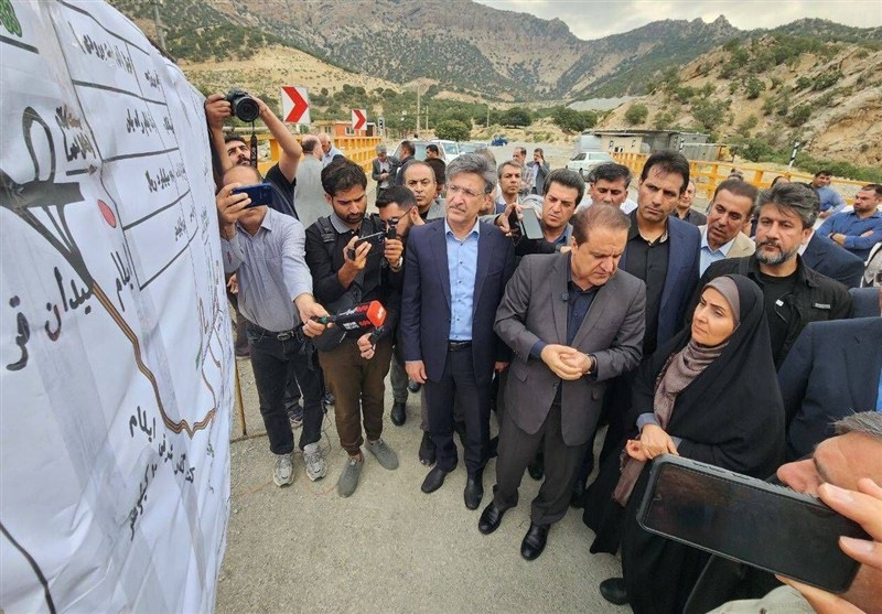 بازدید وزیر راه و شهرسازی از روند ساخت باند دوم تونل آزادی در محور ایلام ـ حمیل