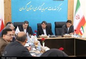 تاکید استاندار کرمان بر تسهیل صدور مجوز نیروگاههای خورشیدی