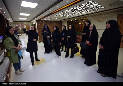 بازدید خبرنگاران همدانی از بیمارستان آتیه - همدان