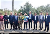 استقبال از قهرمان مویتای جهان در سنندج + تصویر