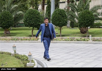 احمد دنیامالی، وزیر ورزش و جوانان در حاشیه جلسه هیات دولت