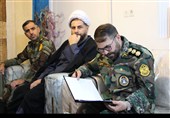 دیدار فرمانده نیروی زمینی ارتش با خانواده شهدای لرستان