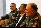 دیدار فرمانده نیروی زمینی ارتش با خانواده شهدای لرستان