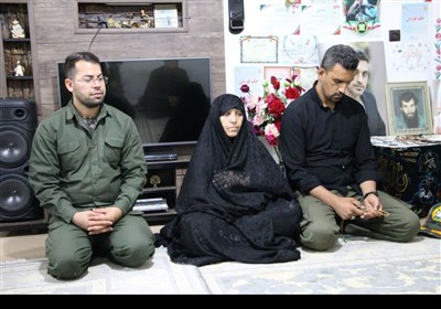 دیدار فرمانده نیروی زمینی ارتش با خانواده شهدای لرستان