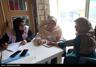 اردوی جهادی دندانپزشکی و چشم پزشکی در همدان