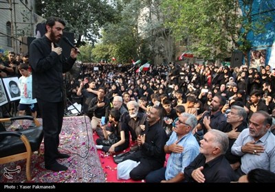 مداحی مهدی رسولی در محل حمله رژیم صهیونیستی به نارمک تهران