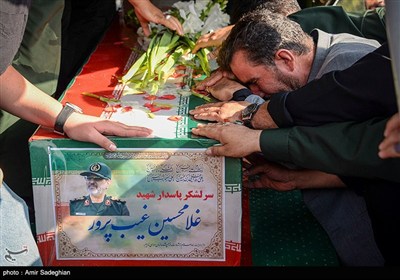سردار،شهيد،فارس،شهدا،فرمانده،آب،جمعه،رسانه،موكب،غسل،عزيز،شها ...
