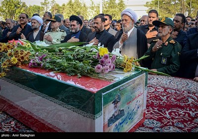 سردار،غلامحسين،فرماندهي،پيكر،شيراز،شهيد،تيرماه،سپاه،امام،انق ...