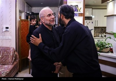 حضور رئیس مجلس در منزل شهیدان طهرانچی، شادمانی و حاجی‌زاده