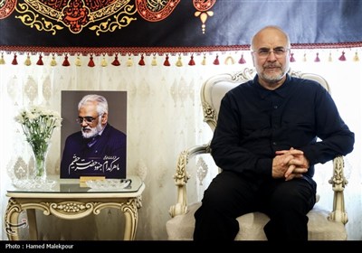 حضور رئیس مجلس در منزل شهیدان طهرانچی، شادمانی و حاجی‌زاده