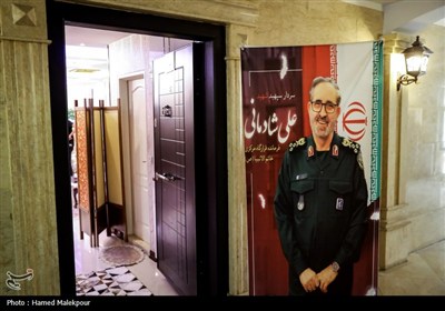 حضور رئیس مجلس در منزل شهیدان طهرانچی، شادمانی و حاجی‌زاده