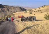 آخرین جزئیات واژگونی مینیبوس در دورود/ 13 گردشگر ترخیص شدند