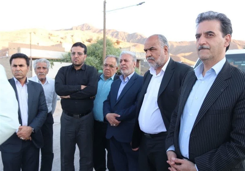 شتاب در رفع محرومیت؛ دولت در کنار روستاهای بهاباد