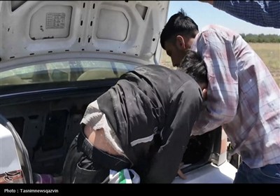بازدید معاون سیاسی استاندار قزوین از پست‌های ایست‌وبازرسی در قزوین