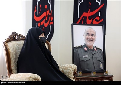 دیدار جمعی از مدیران رسانه‌های کشور با خانواده شهید سلامی