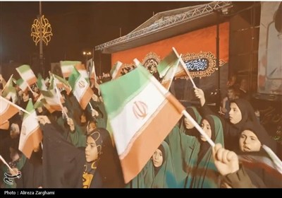 همخوانی سرود ملی &#171;ای ایران&#187; توسط نوجوانان قزوینی