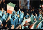 همخوانی سرود «ای ایران» توسط نوجوانان قزوینی