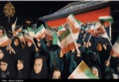 همخوانی سرود ملی «ای ایران» توسط نوجوانان قزوینی