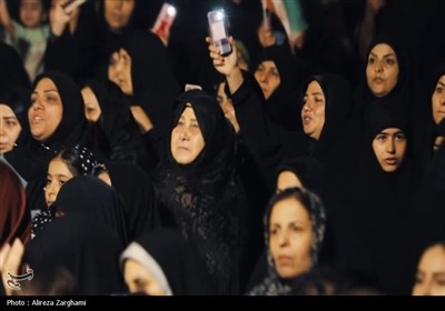 همخوانی سرود ملی &#171;ای ایران&#187; توسط نوجوانان قزوینی