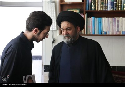 دیدار خانواده‌های اهداکننده عضو با نماینده ولی فقیه در اردبیل