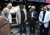 دیدار هنرمندان پیشکسوت با جبلی در ساختمان شیشهای شیشهای
