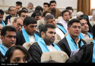 آیین تحلیف 130 کارآموز وکالت کانون وکلای قوه قضائیه در کرمان