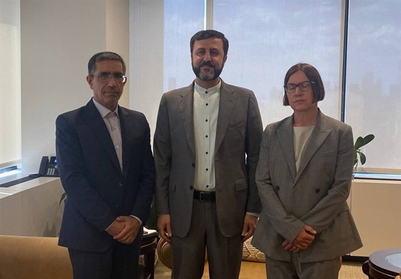 İranlı Diplomat: Siyonist rejim, İran&apos;a yönelik saldırısında çoğunlukla sivilleri hedef aldı