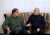 حضور رئیس مجلس در منزل سرداران شهید رشید، سلامی و محققی