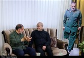 حضور رئیس مجلس در منزل سرداران شهید رشید، سلامی و محققی