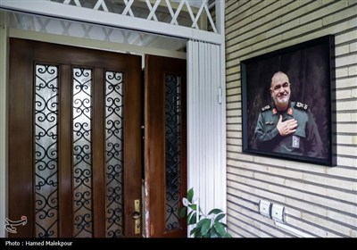 حضور رئیس مجلس در منزل سرداران شهید رشید، سلامی و محققی