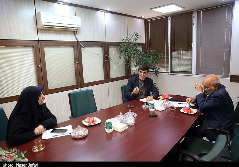 نگارندگان بیانیه 180 استاد باید پاسخگوی عملکردشان باشند / اروپاییان همان "مغولهای کرواتی" هستند 5