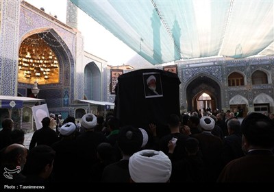 تشییع پیکر آیت‌الله غلامعلی نعیم‌آبادی در حرم حضرت معصومه(س)